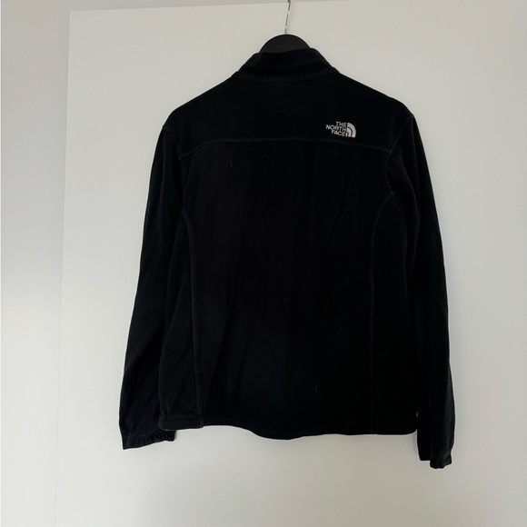 The North Face Black Fleece Jacket - Picture 2 of 4